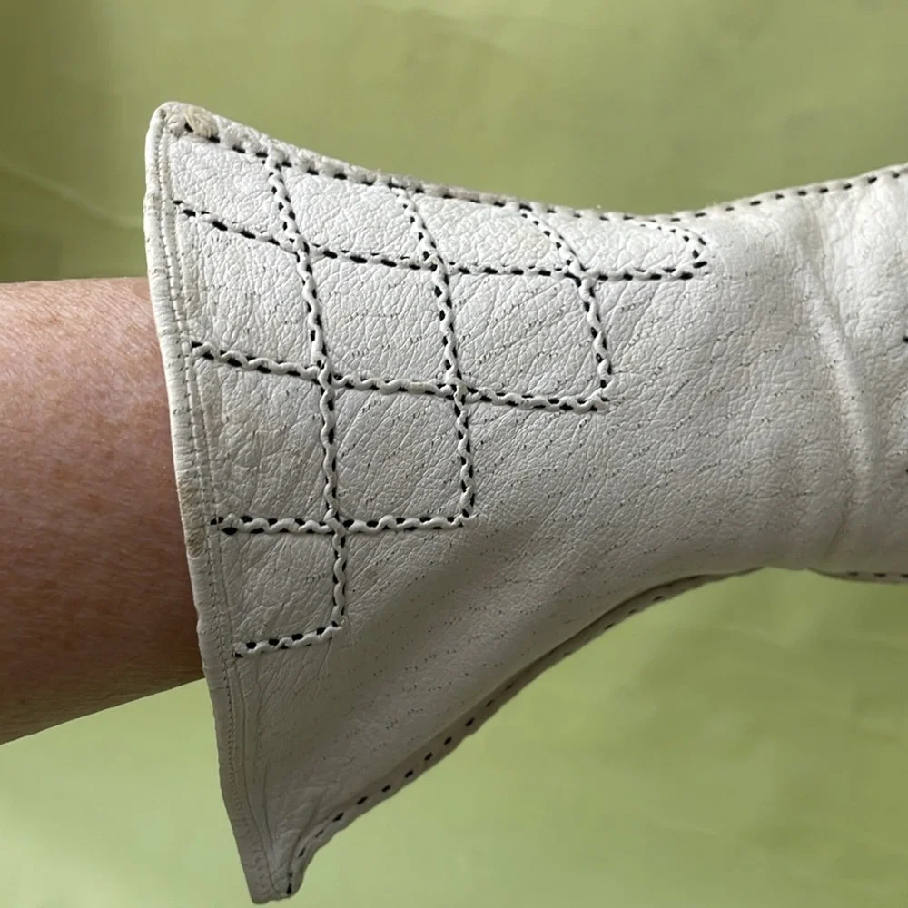 Vintage cream long leather gloves
